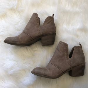 Side cut out booties